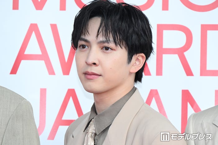 気になるニュース | M!LK吉田仁人、自宅にぬいぐるみ30〜40個!?ベッド脇のホワイトタイガーも話題に 気になるニュース | M!LK吉田仁人、自宅にぬいぐるみ30〜40個!?ベッド脇のホワイトタイガーも話題に